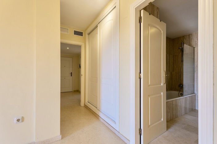 Image No.29-3 Bed Apartment for sale