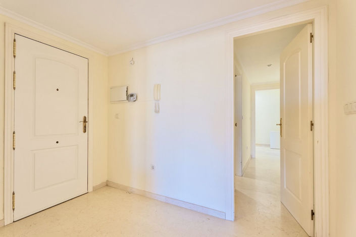 Image No.30-3 Bed Apartment for sale