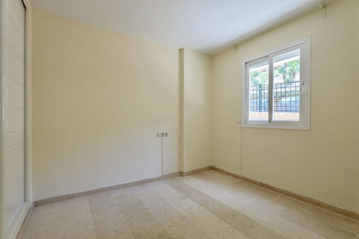 Image No.33-3 Bed Apartment for sale