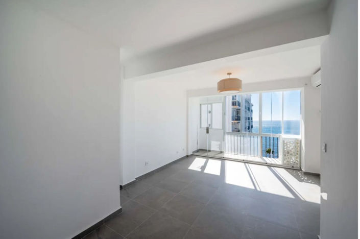 Image No.25-3 Bed Apartment for sale