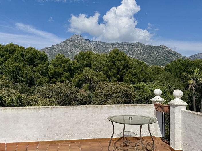 Image No.20-2 Bed Apartment for sale