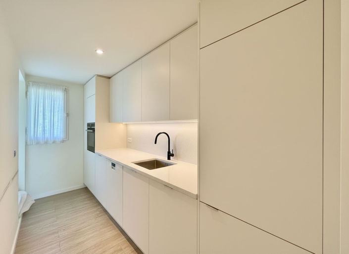 Image No.33-2 Bed Apartment for sale