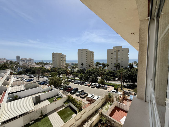 Image No.18-3 Bed Apartment for sale