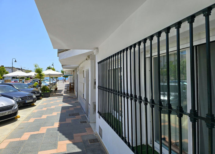 Image No.15-3 Bed Townhouse for sale