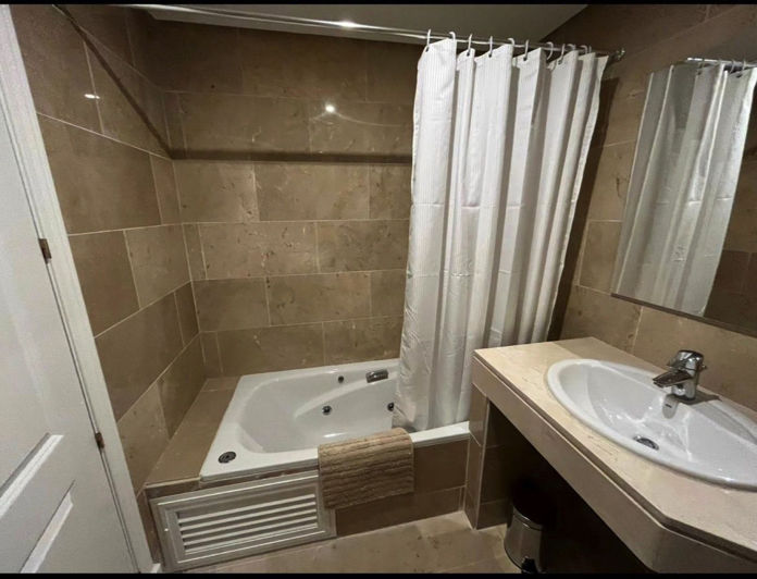 Image No.16-2 Bed Apartment for sale