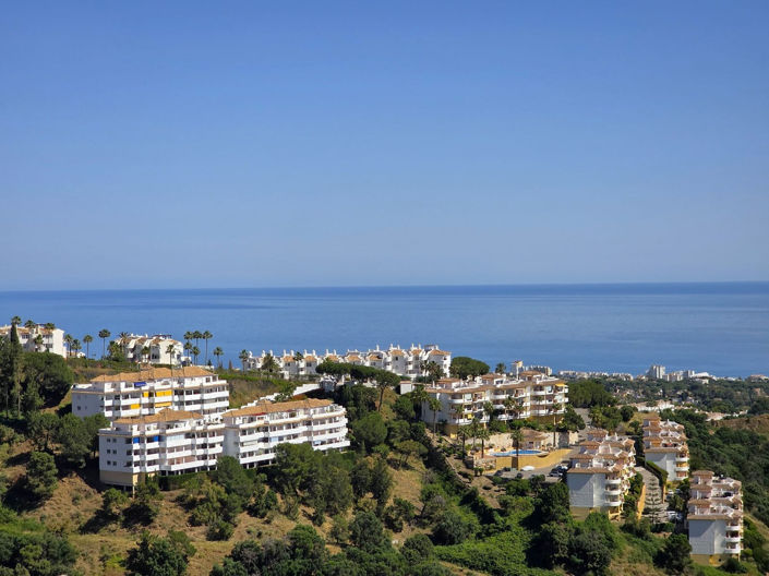 Image No.22-2 Bed Apartment for sale