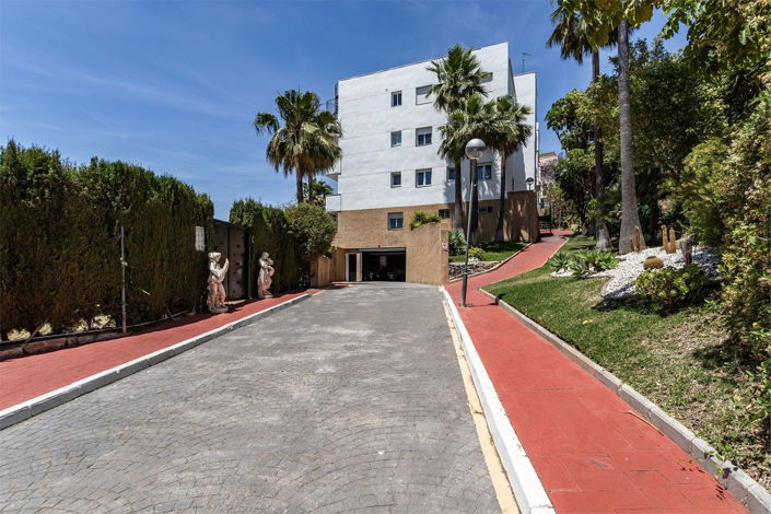 Image No.18-2 Bed Apartment for sale