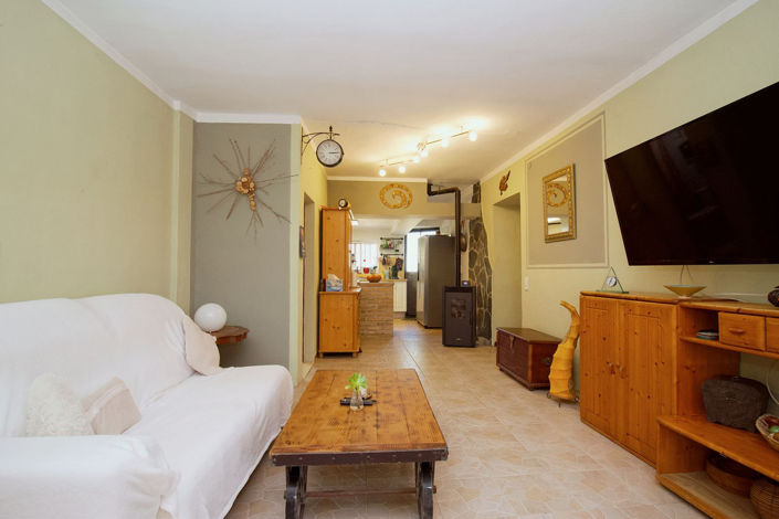 Image No.17-5 Bed Semi-Detached for sale