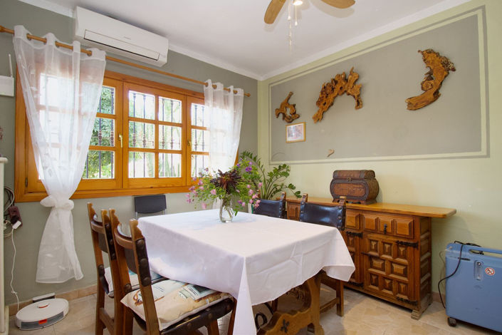 Image No.21-5 Bed Semi-Detached for sale