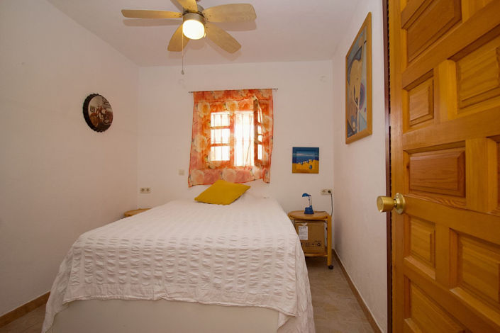 Image No.27-5 Bed Semi-Detached for sale