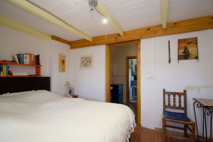 Image No.33-5 Bed Semi-Detached for sale