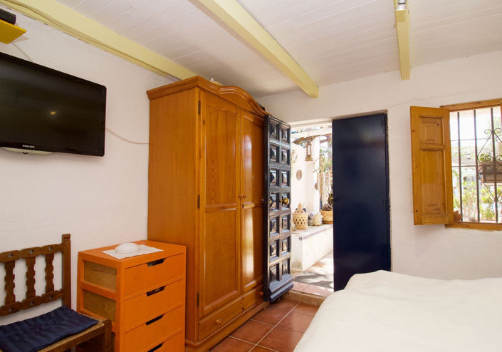 Image No.36-5 Bed Semi-Detached for sale