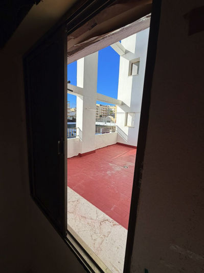 Image No.21-4 Bed Apartment for sale