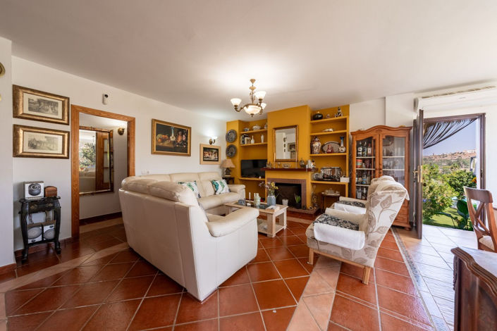 Image No.25-4 Bed Finca for sale