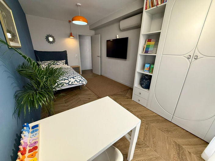 Image No.24-3 Bed Apartment for sale
