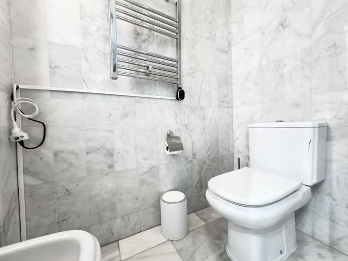 Image No.25-2 Bed Apartment for sale