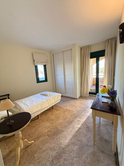 Image No.3-3 Bed Apartment for sale