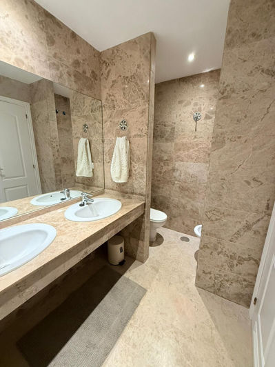 Image No.9-3 Bed Apartment for sale