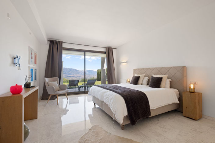 Image No.24-2 Bed Apartment for sale