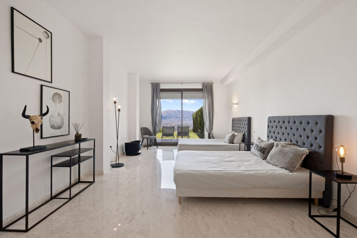 Image No.26-2 Bed Apartment for sale
