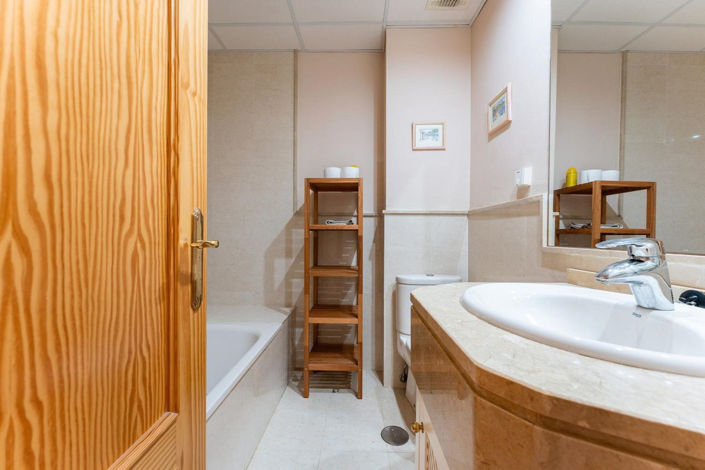 Image No.18-2 Bed Apartment for sale