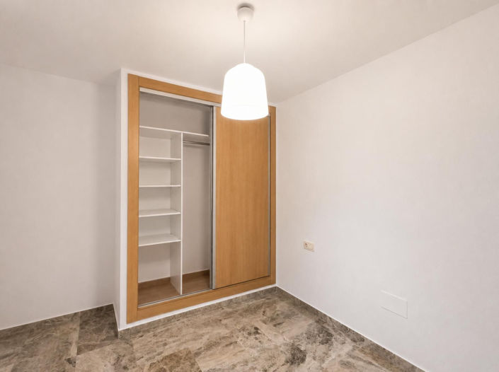 Image No.20-2 Bed Apartment for sale