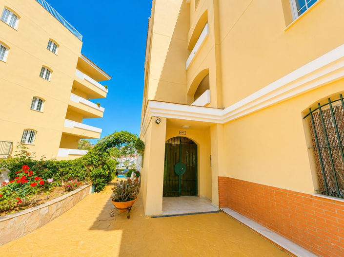 Image No.27-2 Bed Apartment for sale