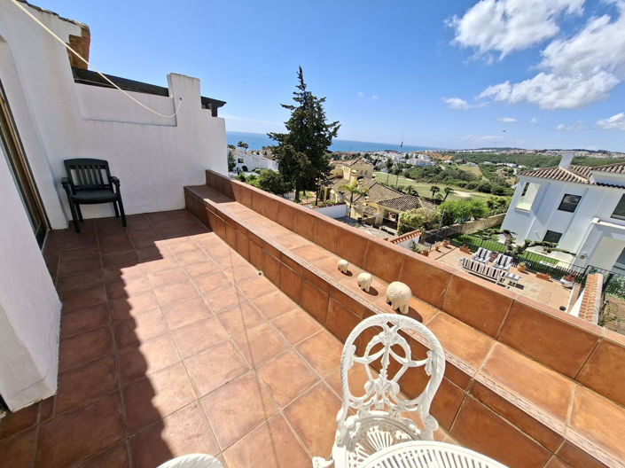Image No.12-3 Bed Townhouse for sale