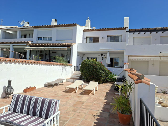 Image No.28-3 Bed Townhouse for sale