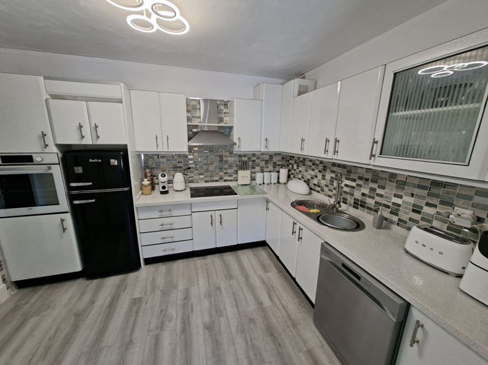 Image No.7-3 Bed Townhouse for sale