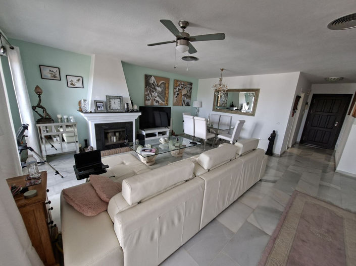 Image No.8-3 Bed Townhouse for sale