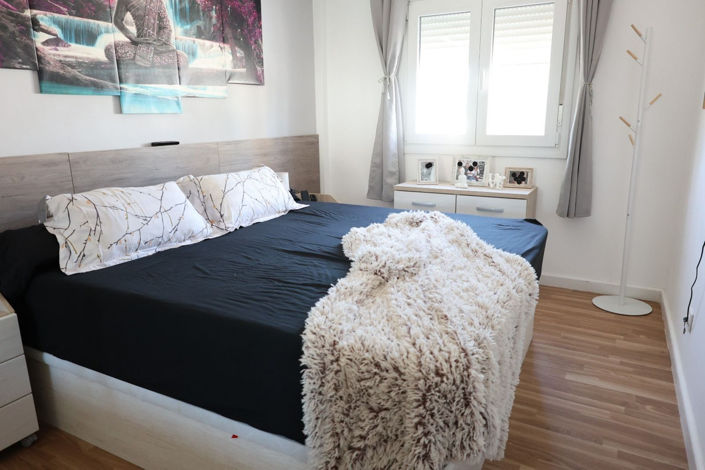 Image No.24-3 Bed Apartment for sale