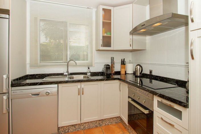 Image No.12-3 Bed Apartment for sale
