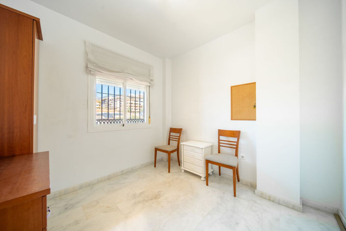 Image No.15-3 Bed Apartment for sale
