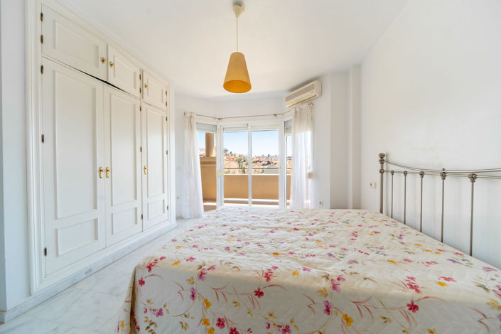 Image No.19-3 Bed Apartment for sale