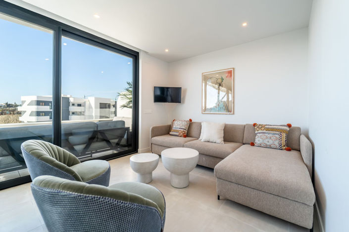 Image No.10-2 Bed Apartment for sale