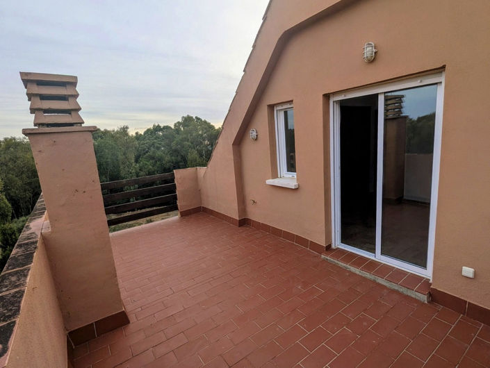 Image No.25-3 Bed Apartment for sale