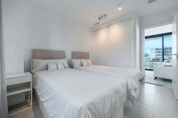 Image No.17-2 Bed Apartment for sale