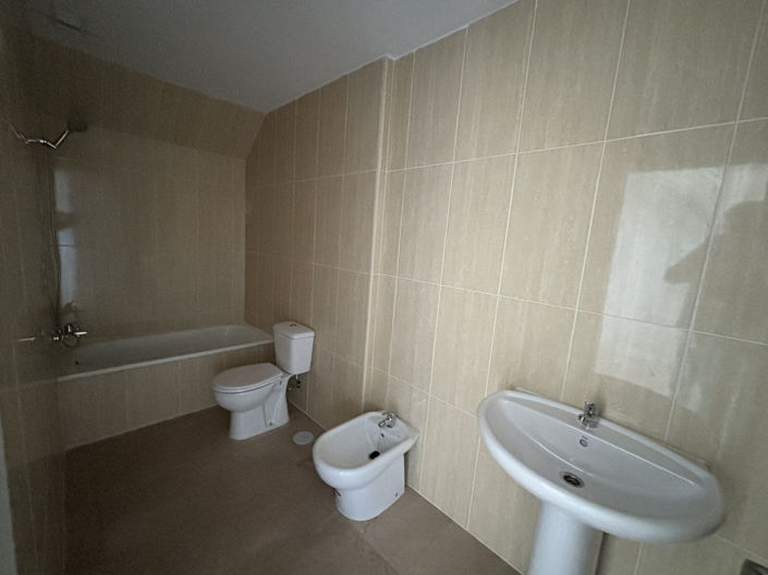 Image No.13-3 Bed Apartment for sale