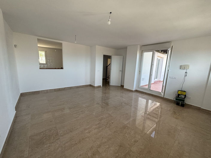 Image No.4-3 Bed Apartment for sale