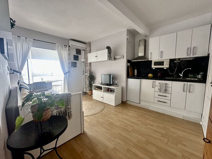 Image No.5-Studio for sale
