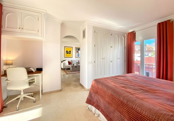 Image No.24-1 Bed Apartment for sale