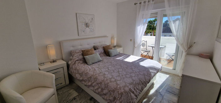 Image No.40-3 Bed Townhouse for sale