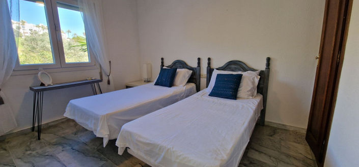 Image No.41-3 Bed Townhouse for sale