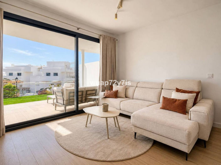 Image No.2-Appartement de 2 chambres à vendre à Estepona