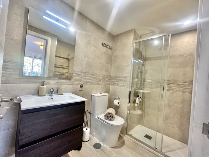 Image No.20-2 Bed Apartment for sale