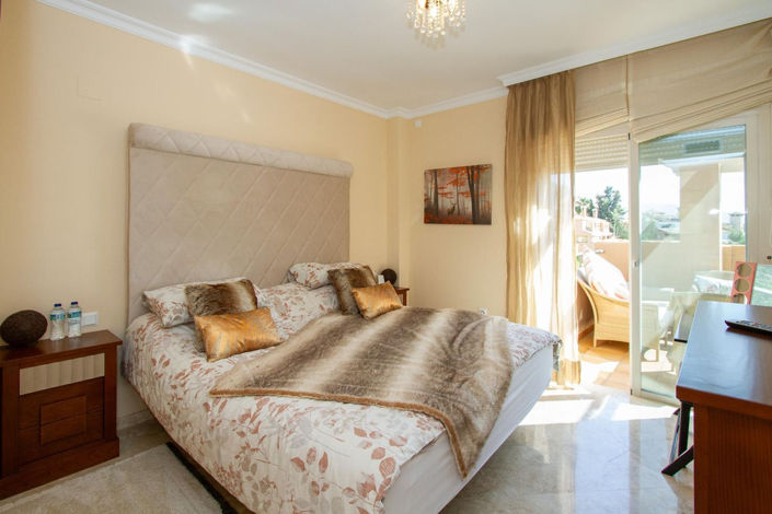 Image No.9-3 Bed Apartment for sale
