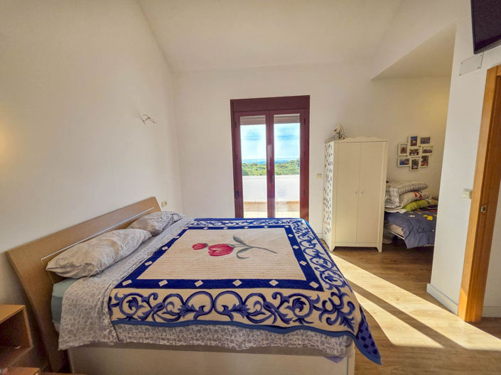 Image No.19-2 Bed Semi-Detached for sale