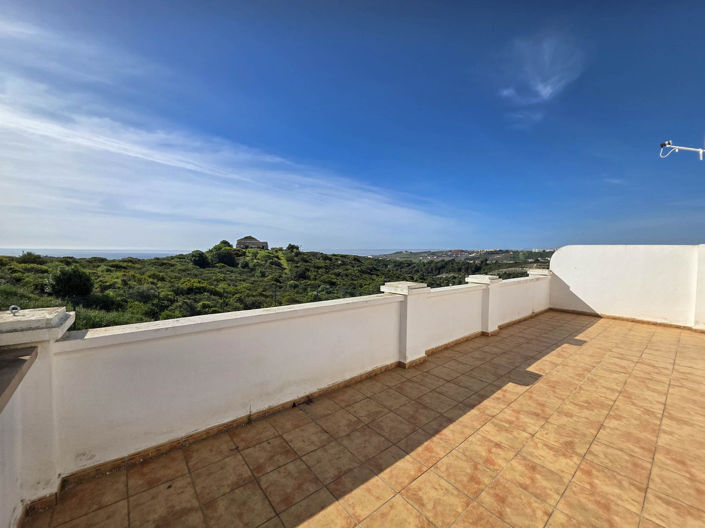 Image No.26-2 Bed Semi-Detached for sale