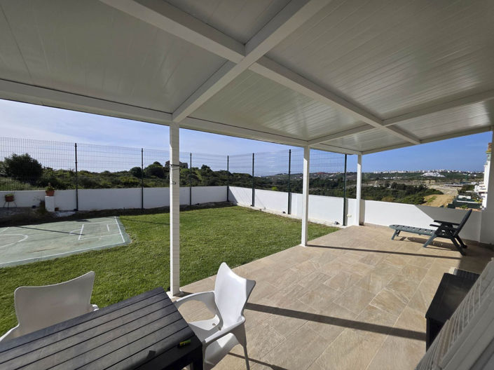 Image No.38-2 Bed Semi-Detached for sale